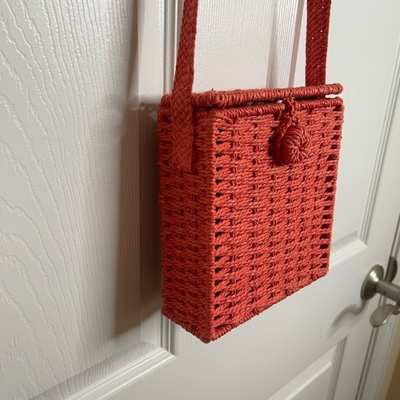 90’s Inspired Orange Crossbody Macramé Rattan Basket Handbag - Picture 11 of 13